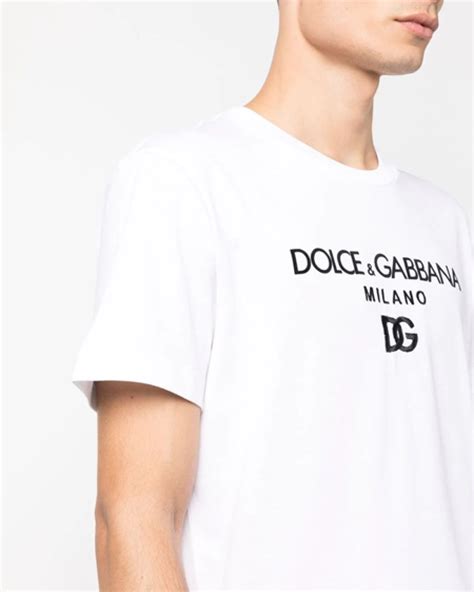 tricou dolce gabbana milano|dolce gabbana store milano.